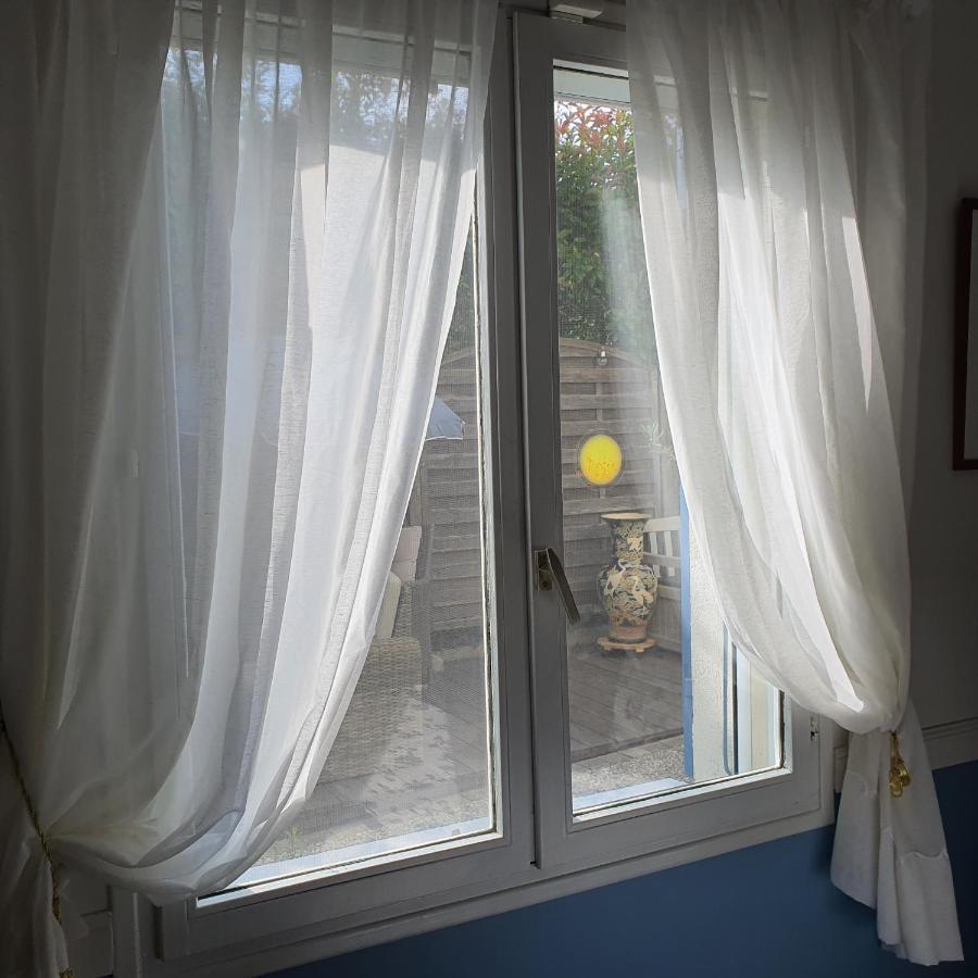 Le Petit Manoir Panzió Vaux-sur-Mer Kültér fotó