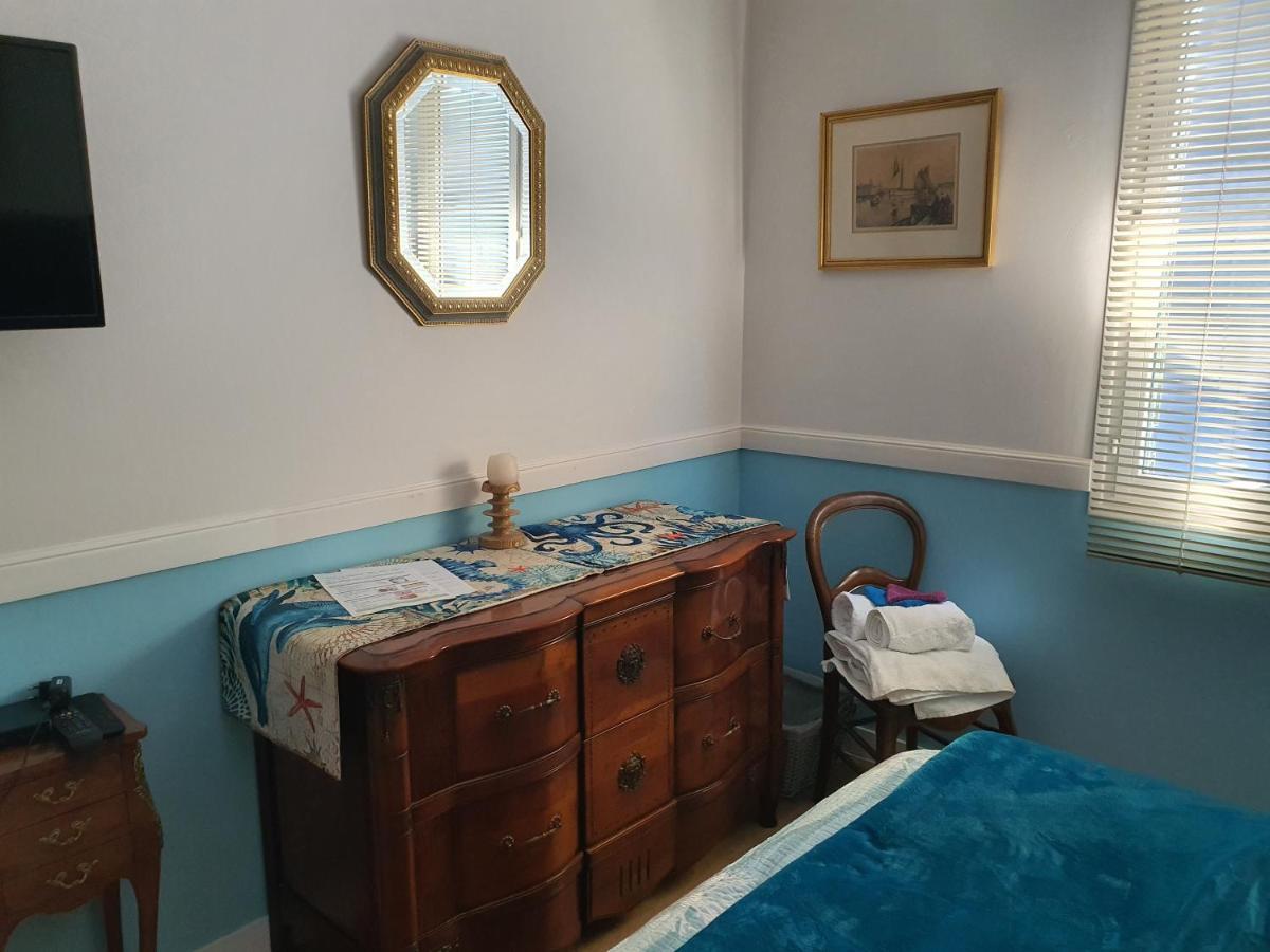 Le Petit Manoir Panzió Vaux-sur-Mer Kültér fotó